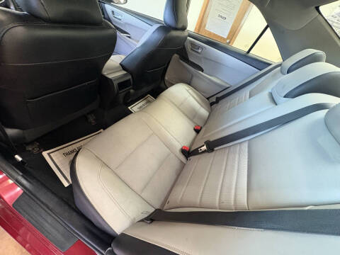 2017 Toyota Camry SE