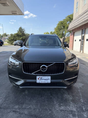 2018 Volvo XC90 T6 Momentum