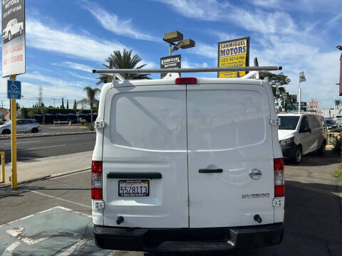 2018 Nissan NV 2500 HD S