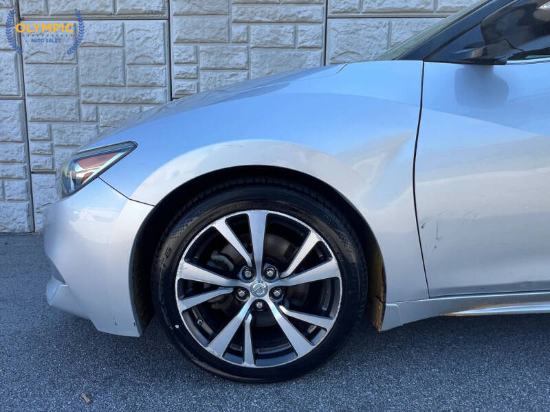2016 Nissan Maxima