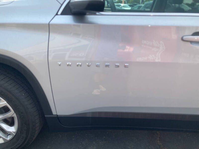 2021 Chevrolet Traverse LT Cloth