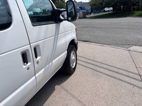 2010 Ford E-Series E-250