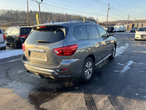 2019 Nissan Pathfinder SV