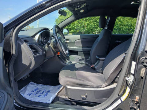 2012 Chrysler 200 Touring