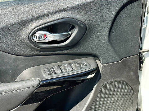 2021 Jeep Cherokee Altitude