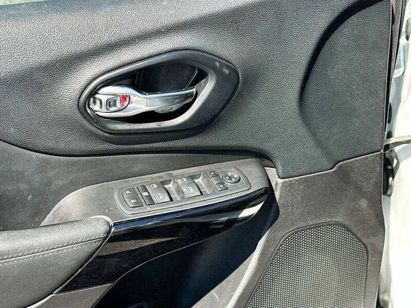 2021 Jeep Cherokee Altitude