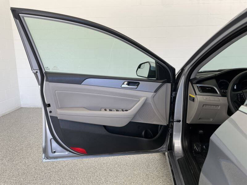 2016 Hyundai Sonata Hybrid SE