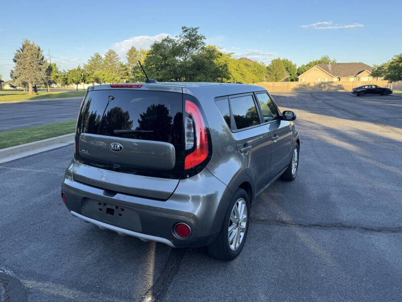 2019 Kia Soul +
