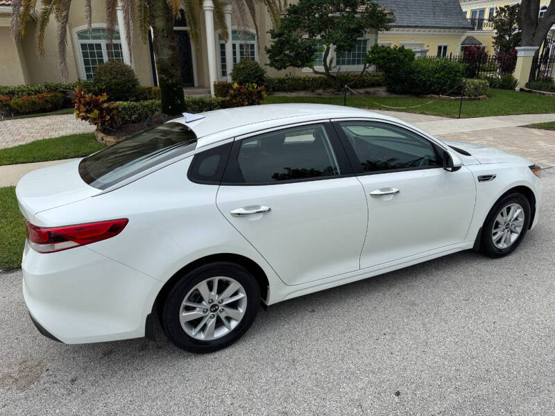 2016 Kia Optima LX
