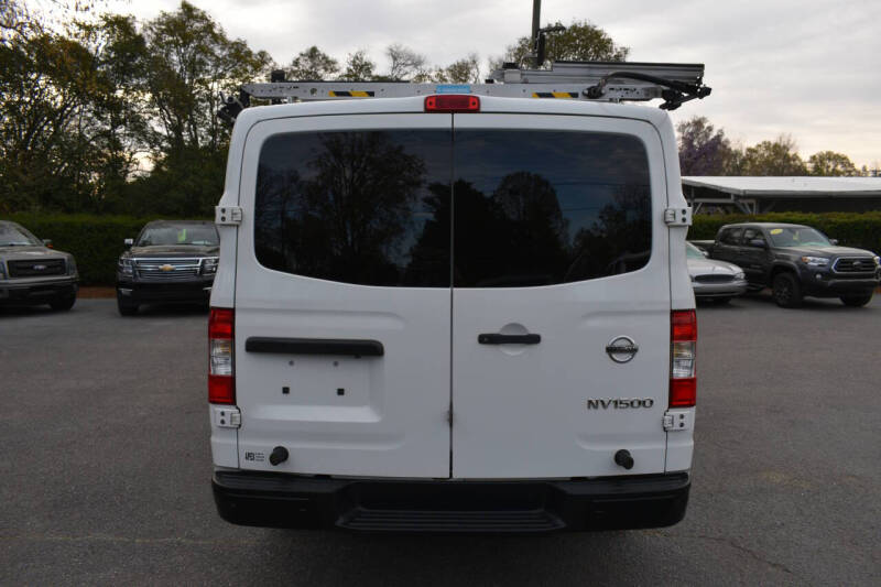 2018 Nissan NV 1500 SV