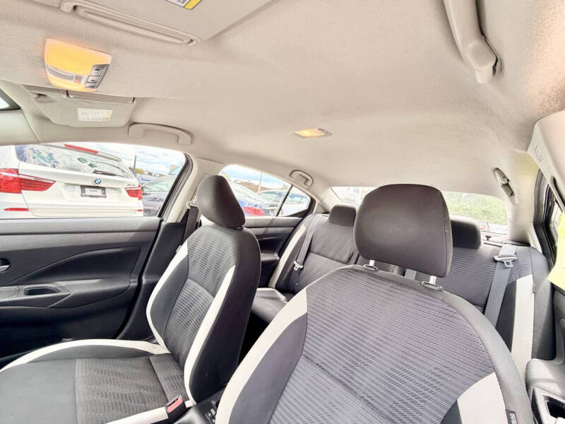 2021 Nissan Versa SV