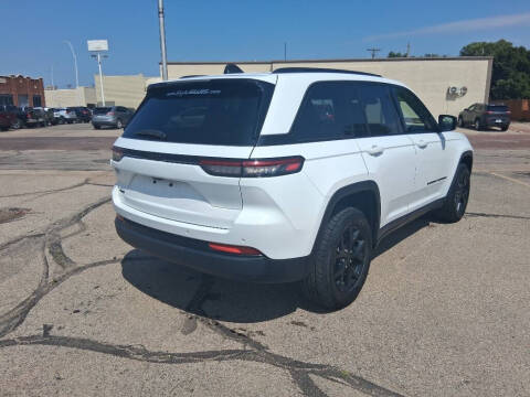 2024 Jeep Grand Cherokee Altitude