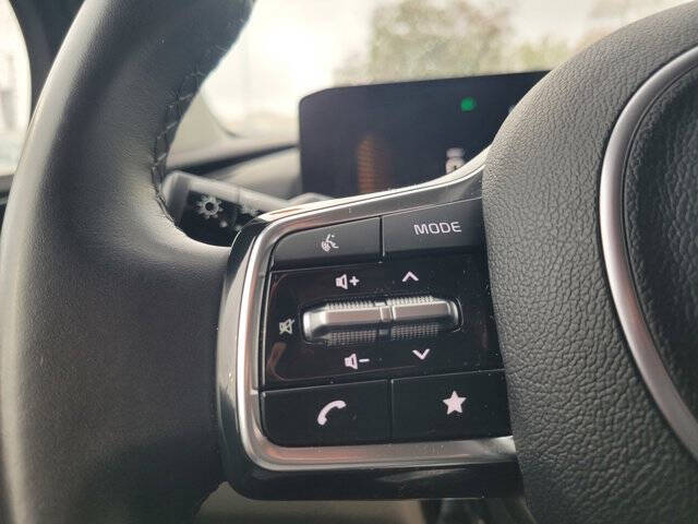 2025 Kia Carnival LXS