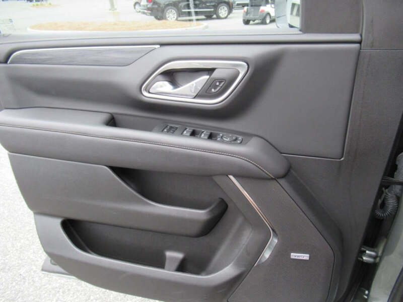 2024 GMC Yukon XL SLT