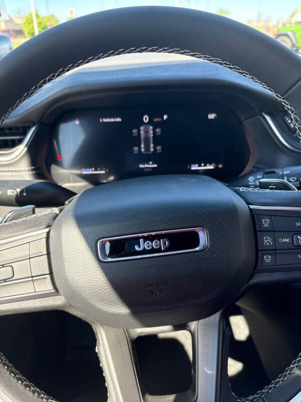 2026 Jeep Grand Cherokee Laredo