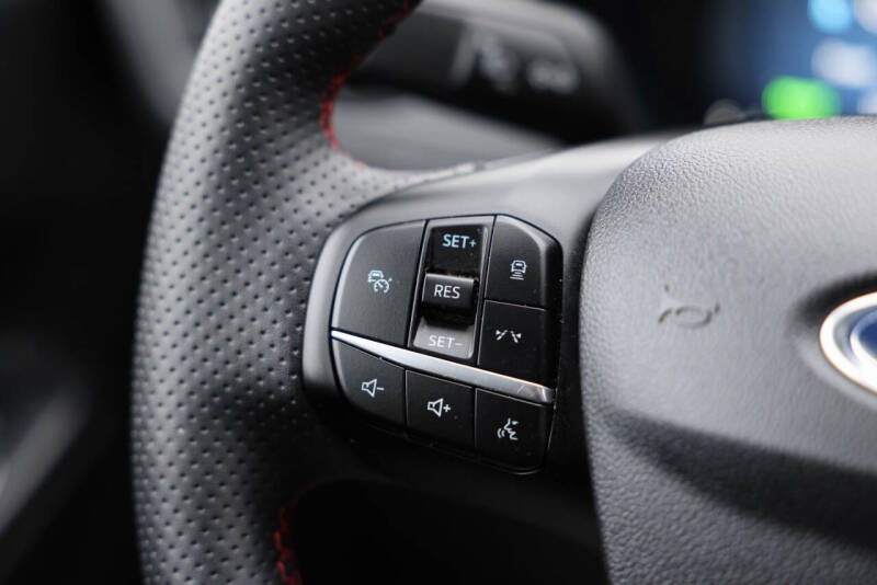 2023 Ford Escape Hybrid ST-Line Elite