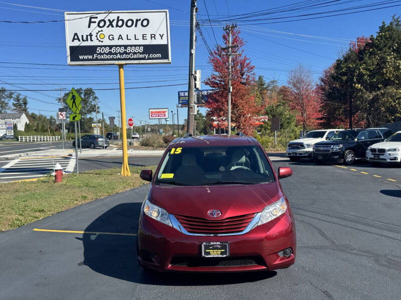 2015 Toyota Sienna LE 8-Passenger