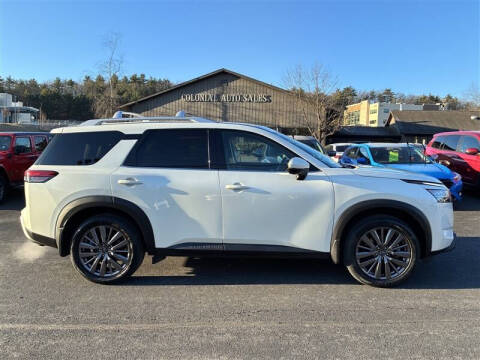 2023 Nissan Pathfinder SL