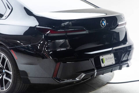 2023 BMW 7 Series 740i