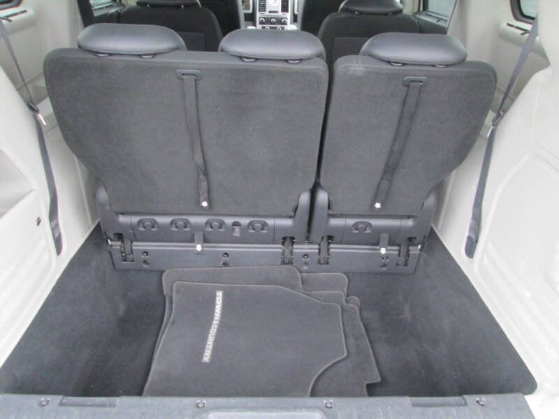 2010 Chrysler Town and Country Touring
