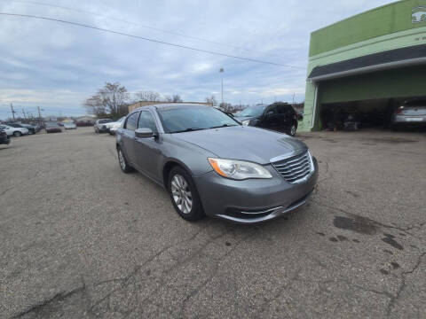 2013 Chrysler 200 Touring