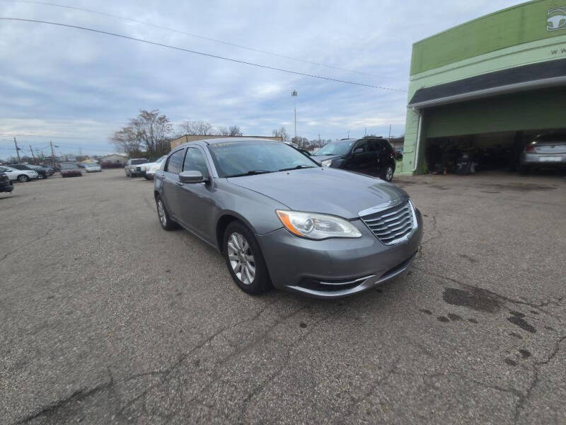 2013 Chrysler 200 Touring