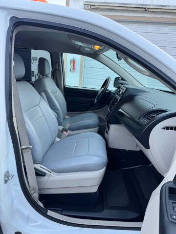 2014 Dodge Grand Caravan SE