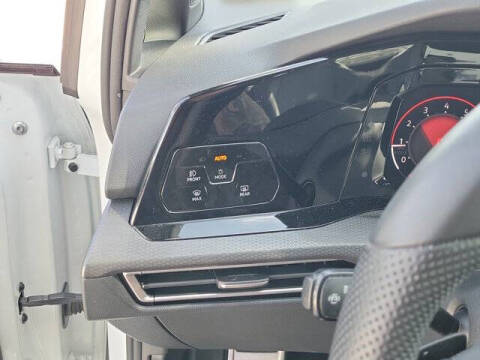 2022 Volkswagen Golf GTI SE