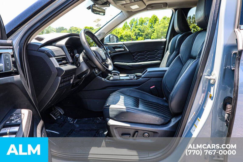 2025 Mitsubishi Outlander SEL