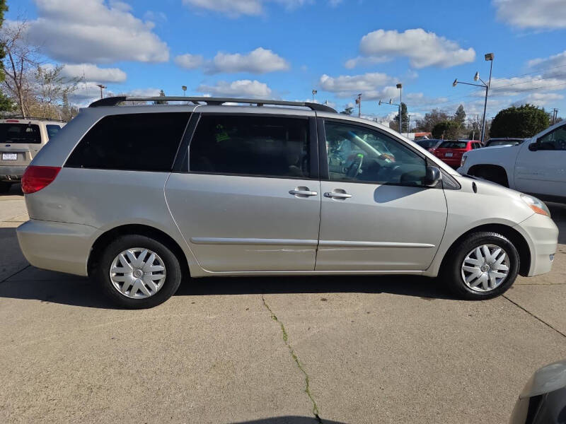 2007 Toyota Sienna LE 7-Passenger