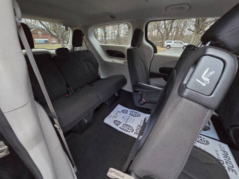 2017 Chrysler Pacifica LX