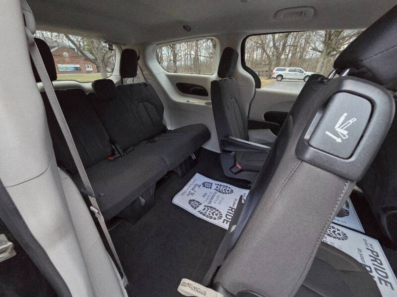 2017 Chrysler Pacifica LX