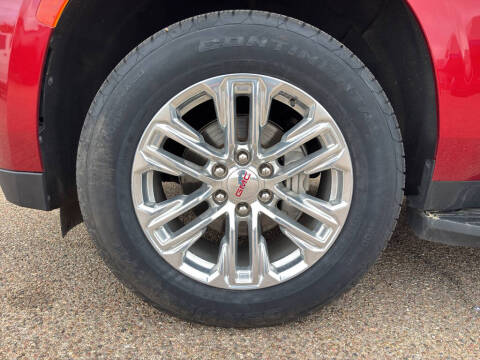 2023 GMC Yukon SLT