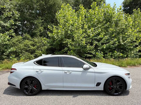 2023 Genesis G70