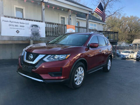 2018 Nissan Rogue for sale at Flash Ryd Auto Sales in Kansas City KS