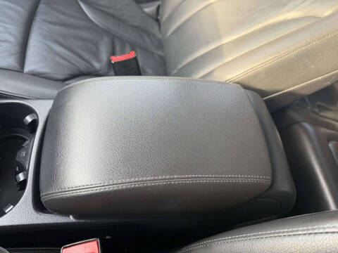 2011 Audi Q5 3.2 quattro Premium Plus