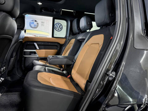 2023 Land Rover Defender 110 X-Dynamic SE