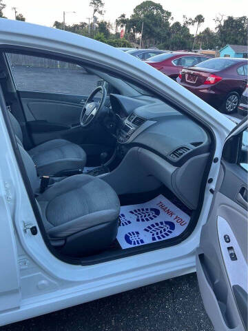 2016 Hyundai Accent SE