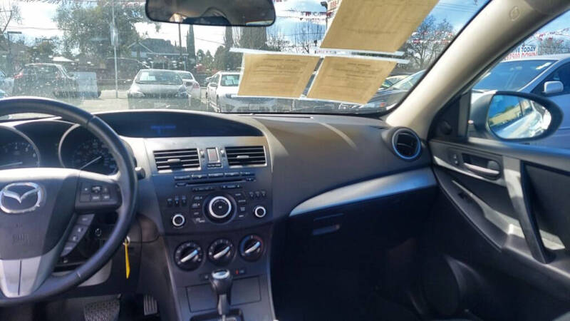 2012 Mazda MAZDA3 i Touring