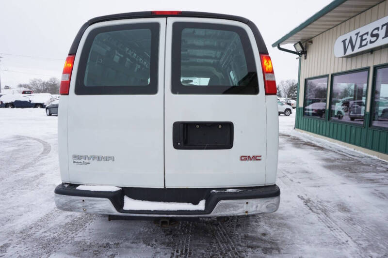 2017 GMC Savana 2500