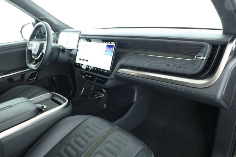 2022 Rivian R1S Launch Edition