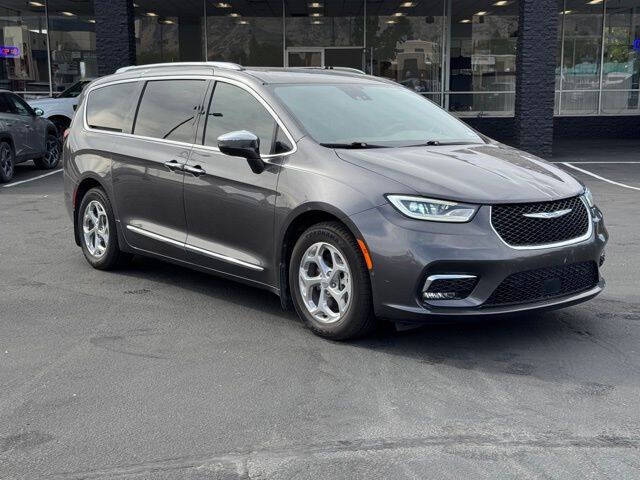 2021 Chrysler Pacifica Hybrid for sale at Axio Auto Boise in Boise, ID