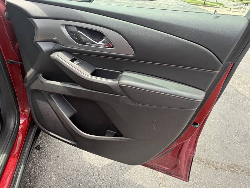 2018 Chevrolet Traverse LT Cloth