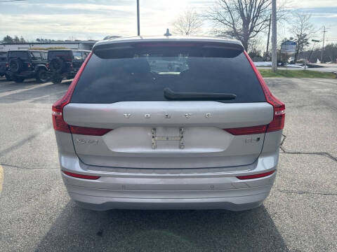 2022 Volvo XC60 B5 Momentum