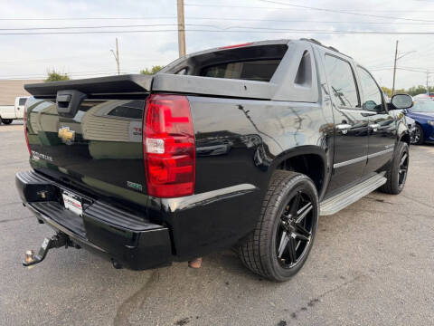 2011 Chevrolet Avalanche LTZ