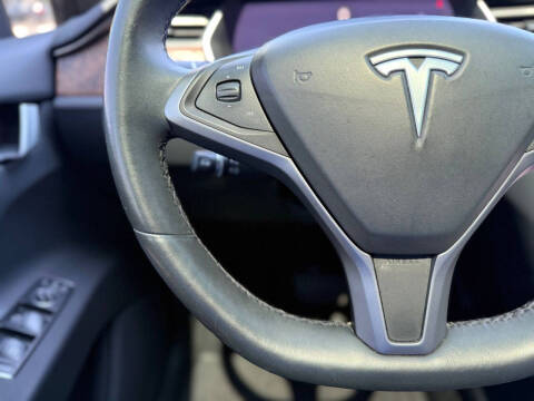 2019 Tesla Model X Standard Range