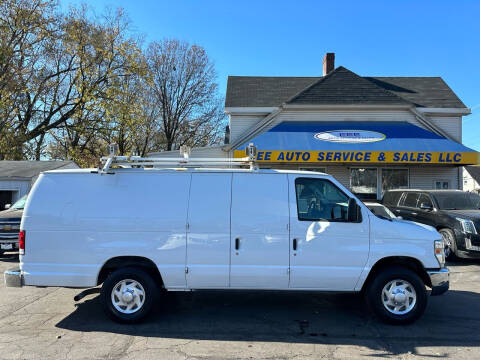 2013 Ford E-Series for sale at EEE AUTO SERVICES AND SALES LLC in Cincinnati OH