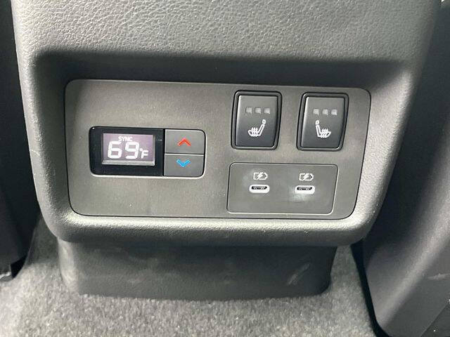 2024 Nissan Rogue Platinum