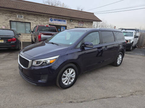 2018 Kia Sedona for sale at Trade Automotive, Inc in New Windsor NY