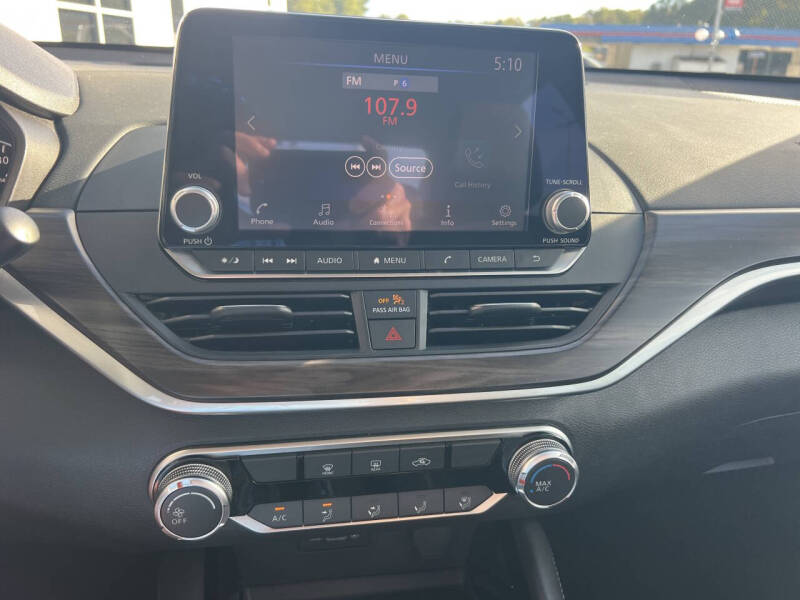 2023 Nissan Altima 2.5 SV